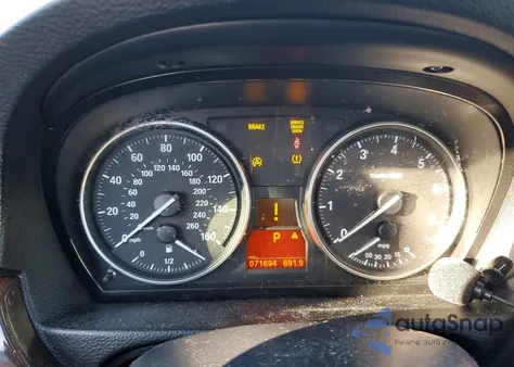 2009 BMW 328 Xi Sulev z USA, uszkodzony, nr VIN WBAPK53509A645605